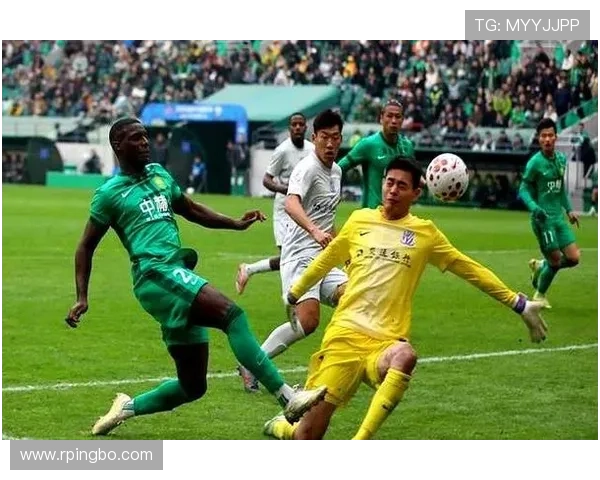 国安战术革新引争议：高控球率打法背后，老牌豪门陷入争冠危机？