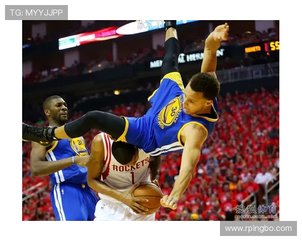 “垂直起跳原则”解析：如何正确判定封盖犯规避免误判